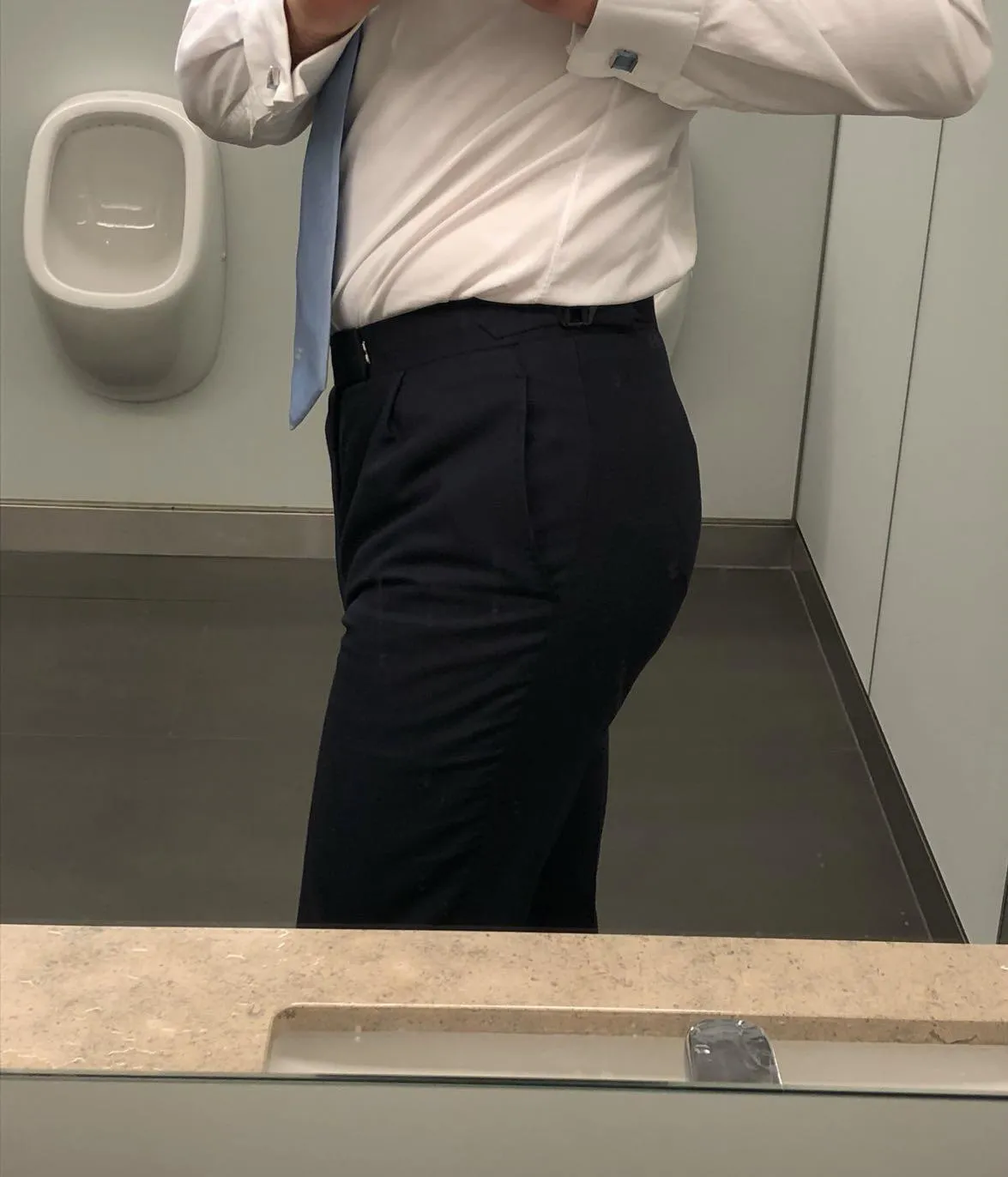 I prefer my suit trousers without pockets on the seat. If that gives me brieflines, so be it (and yes, I’m aware my tie is too long, I adjusted it after I took the picture.)