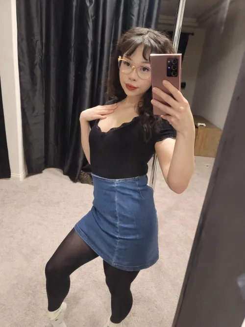 it likes warm fingers