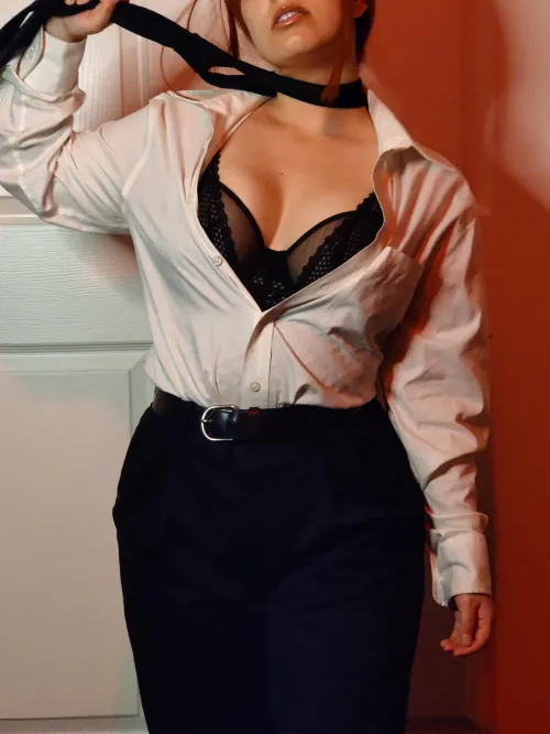 Makima (Ari Peach) from Chainsaw Man