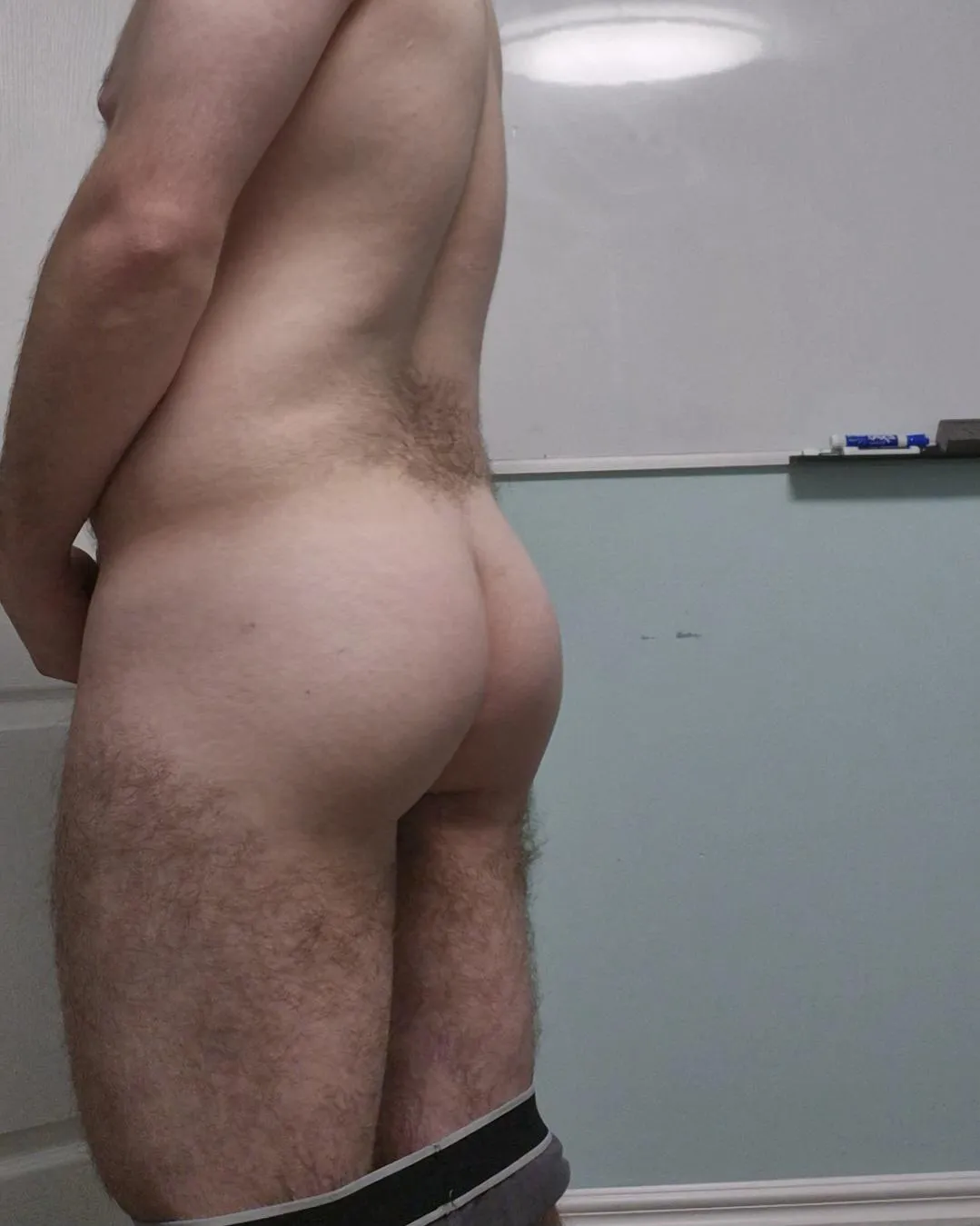 My 5'4 ass needs dickkk😩