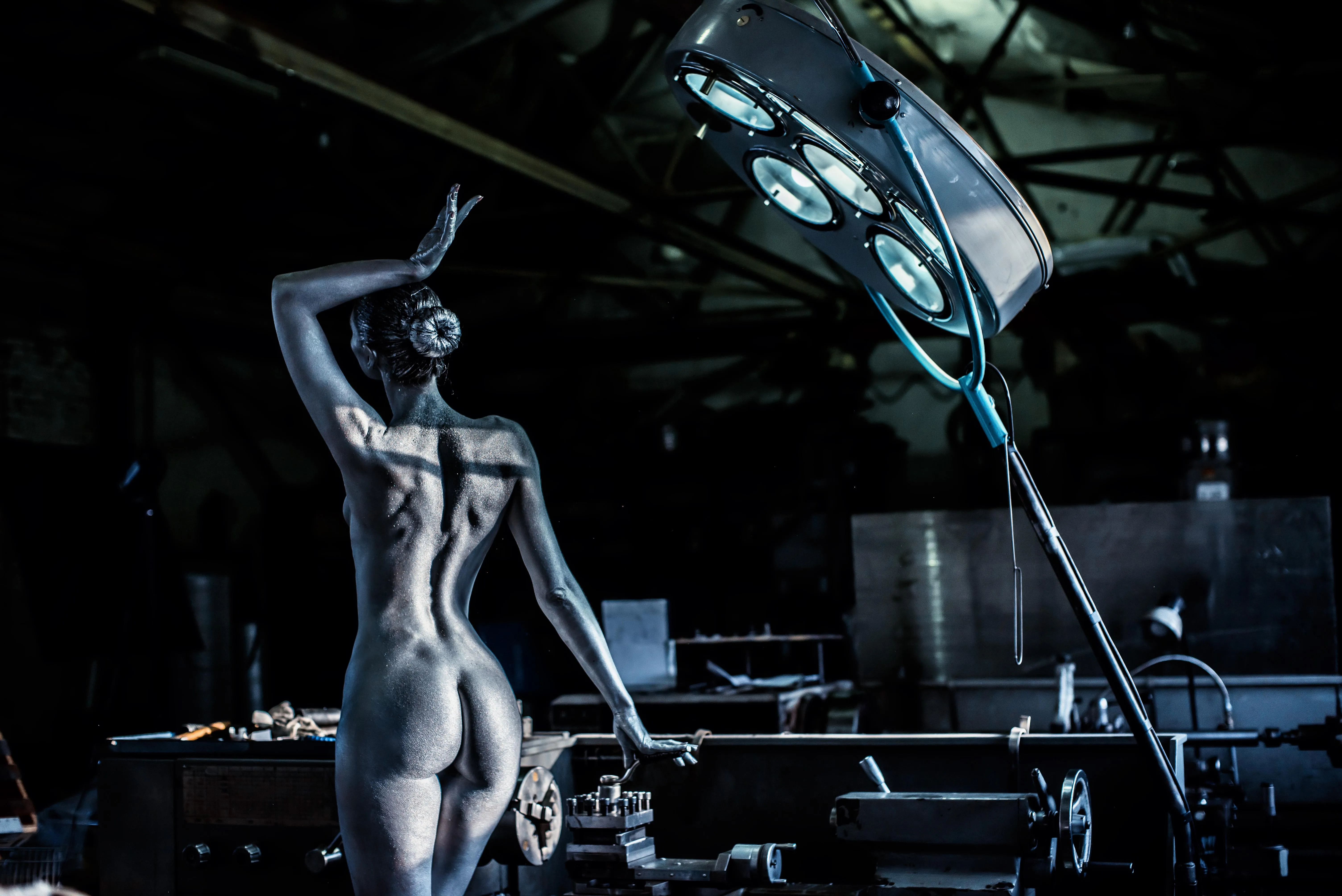 Photo shoot in chrome paint at the factory