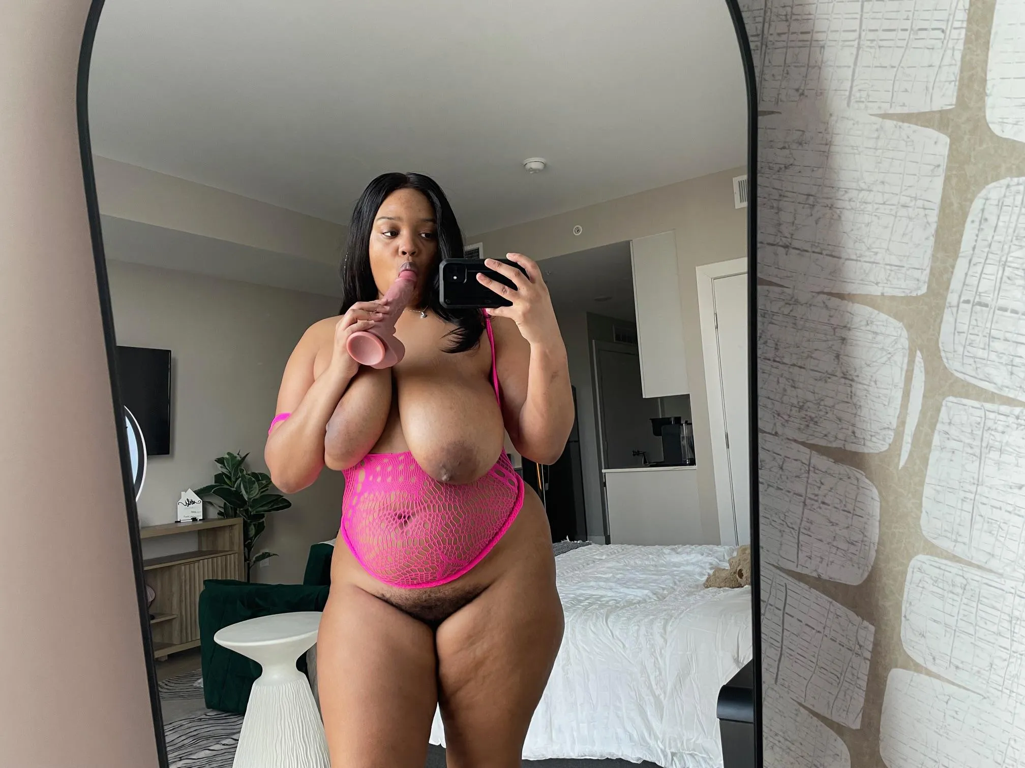 Sending nudes to the first 250 comments. And yes I do send.