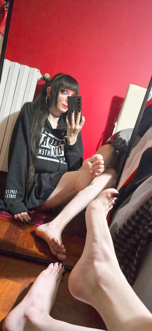 What are you looking at?😌