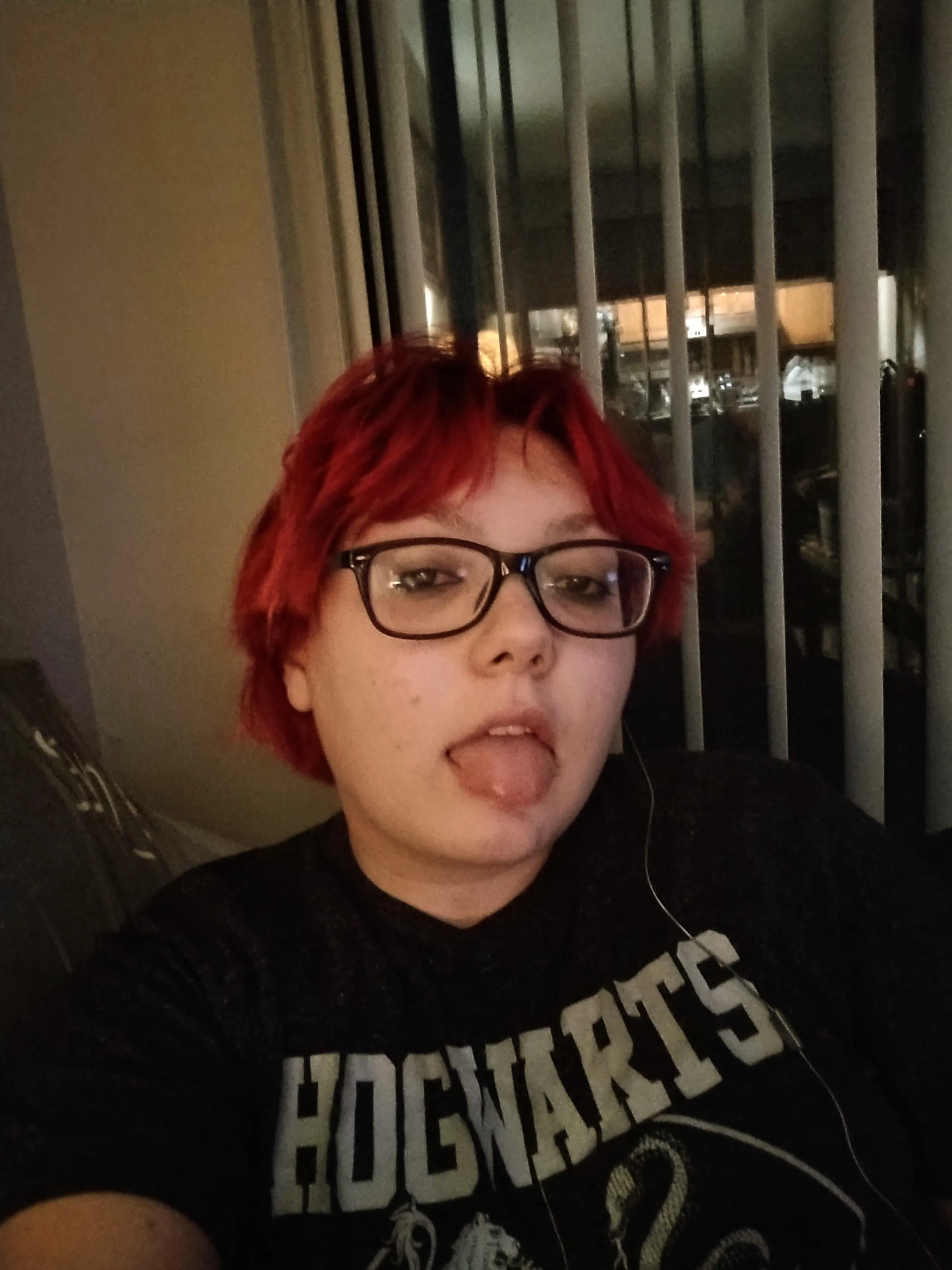 18 [F4A] #US - Little looking for her forever relationship