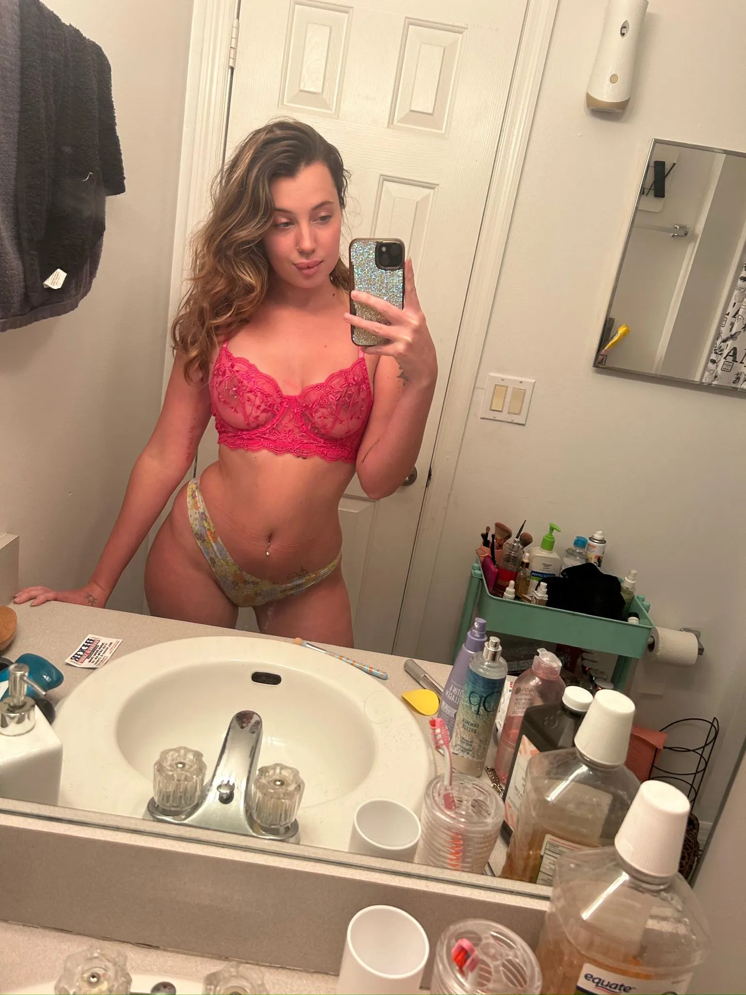 Am I hot even without getting naked?