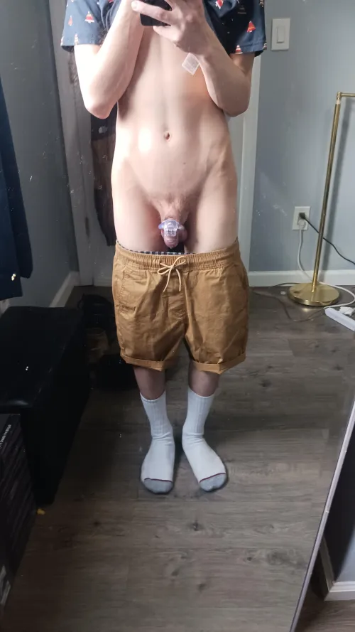 Chastity lifestyle and body dysphoria?