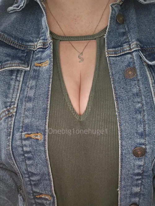 I wonder if that slice of pie will bring the boys to the yard