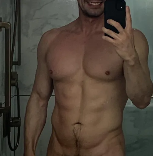 [M]4[FM]  Miami 6’2 tall handsome, 8 in big thick cock  -looking for  Mfm ,Hotwife and I do Yoni tantric massages 💦💦💦 reply with pics& ((location))  must verify ! 😍😍😈😈