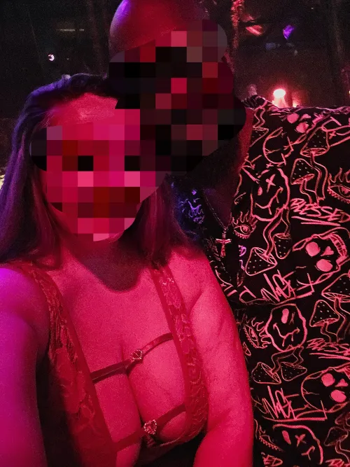 [MF]4[M]30 MIAMI -We're hosting at hotel in Miami - solo m for MFM 3 SOME TONIGHT- READ pinned posts & DM - BBC FRONT OF LINE