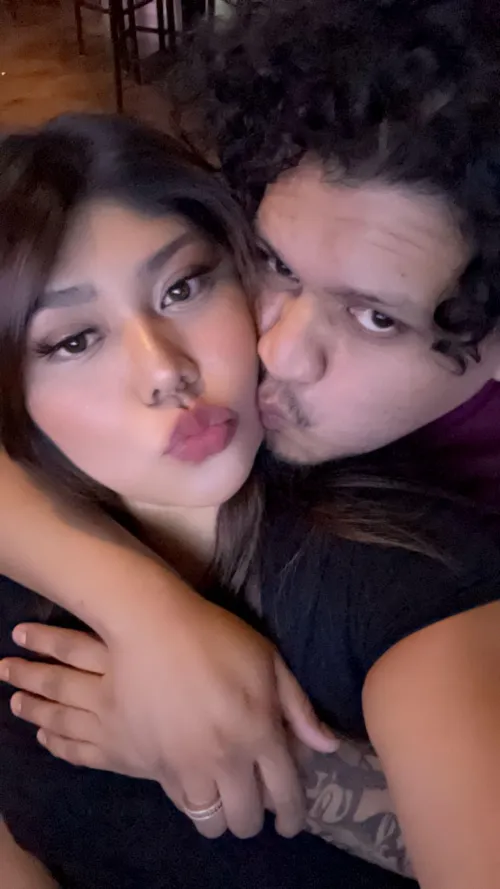 Mf4mf DMs open to couples with a bi lady for girl play or mf4f m29f24