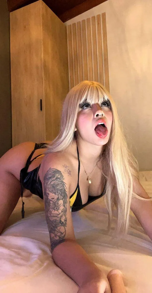 my mouth is wide open just for youuu