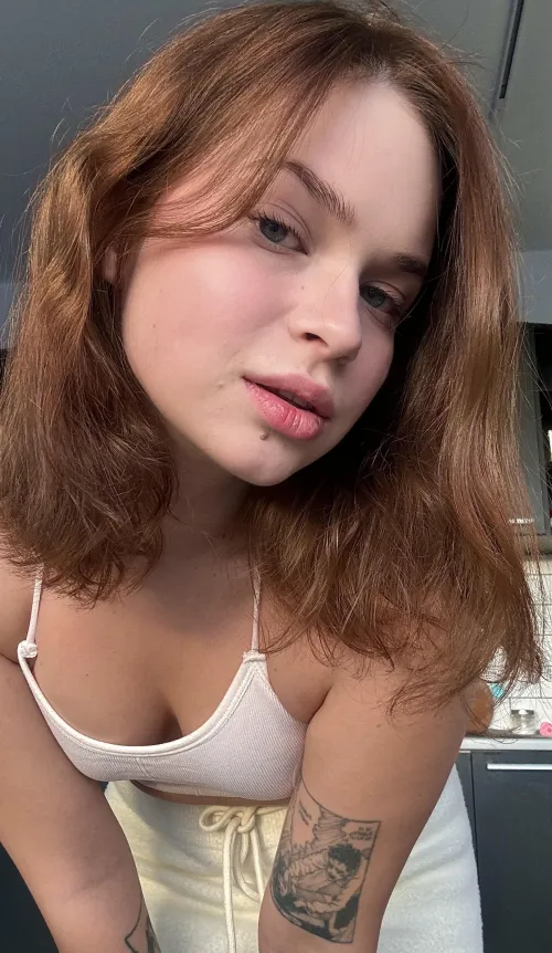 Weekend mode on! Braless and relaxed ✨