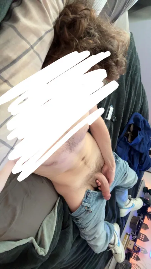 19 bi frat bro with mullet. HMU - hung and hairy guys to the front