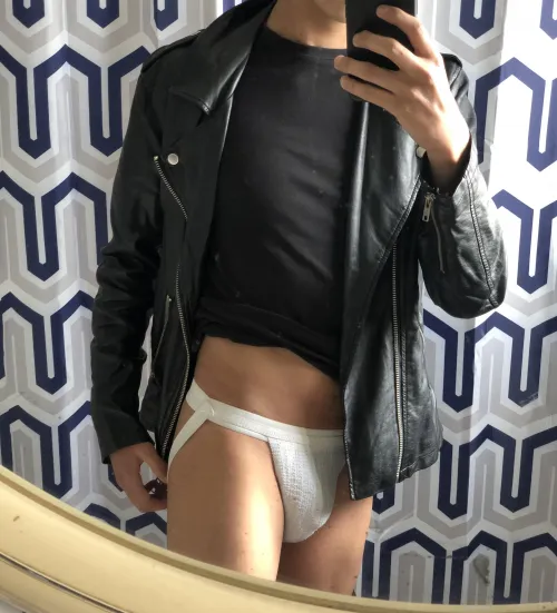 [26] I think this might fit in here.