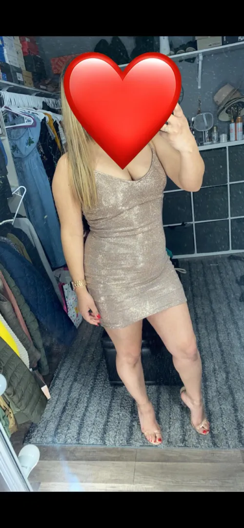 28 FM MF4M #MONTCLAIR - Latina looking for a Big Dick to help my husband fuck me TONIGHT.Must be clean shaved down there.Age between 25-32 yrs old. We can host.
