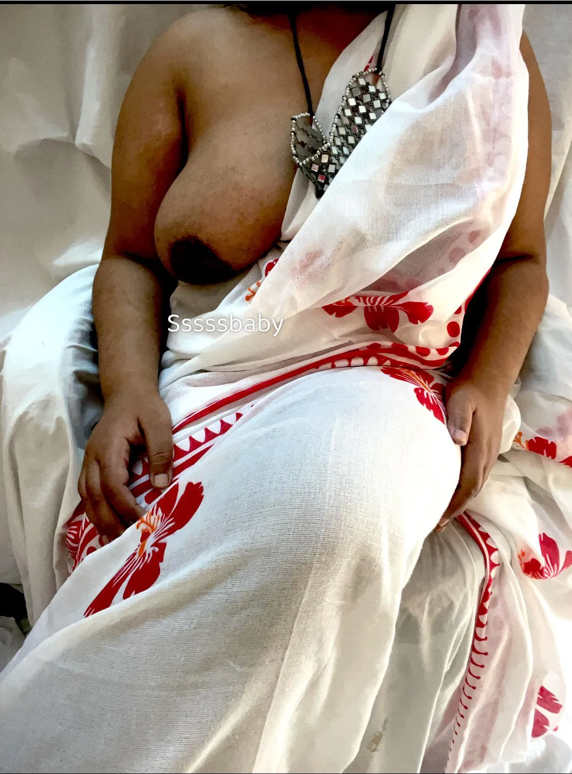 Goddess looking for her throne