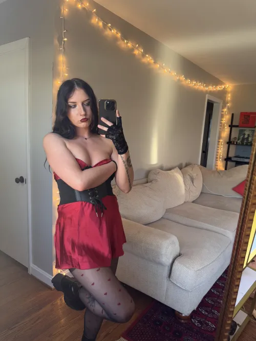 Holding them makes them look a little bigger I think