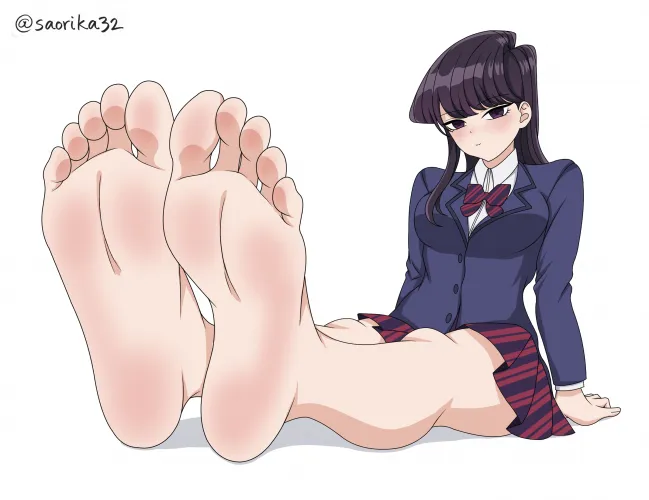 Komi-san showing her feet