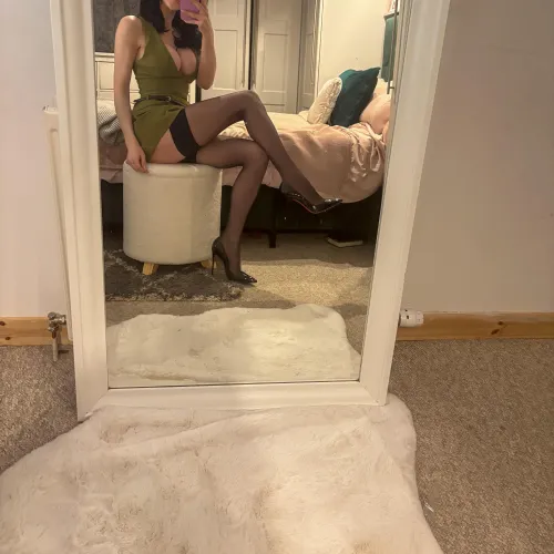 Too much cleavage for a day in the office!?