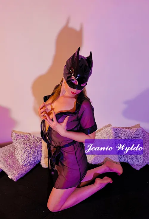 Watch slut mom's hot curves