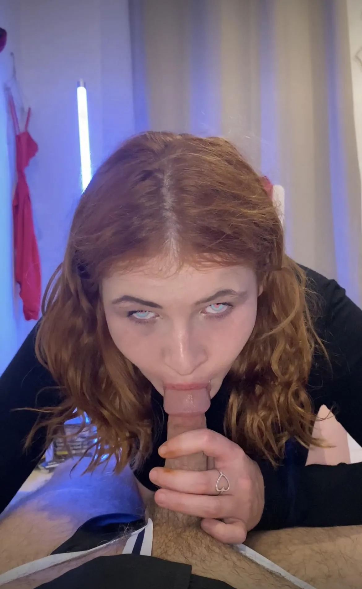 A virgin subscriber to realize their fantasies 😈