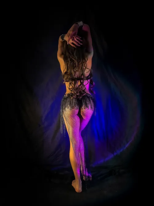 Belly dancing and serving you are my passions. What are yours, my sultan?