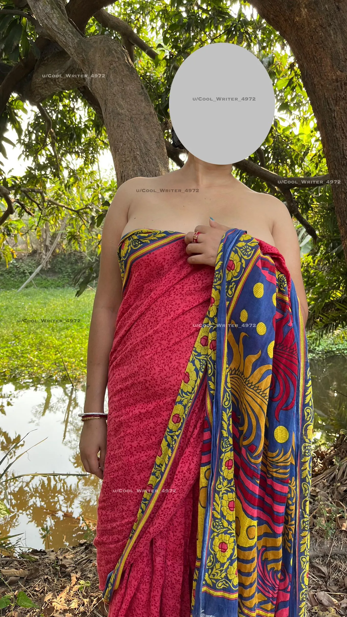 Hubby says,Blouse less saree is the culture of village.(hotwife)