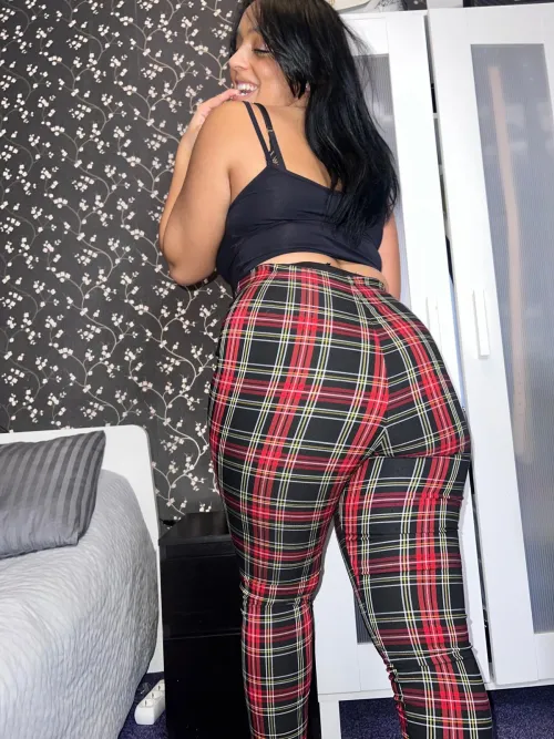 I have a naughty side that is begging to be explored, pure chocolate , spicy and juicy chocolate