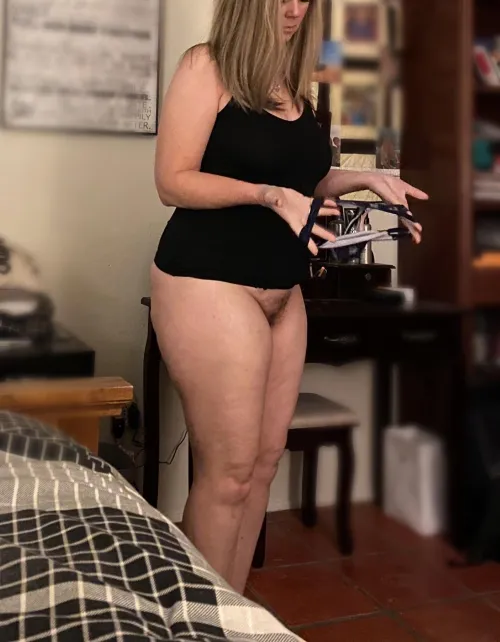 Is this hotwife your type?