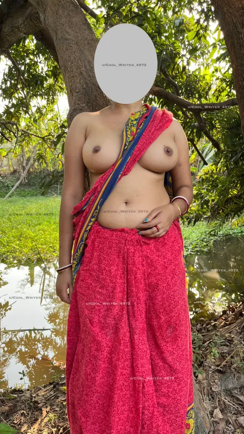 Isn’t it’s the perfect way to wearing a saree?(hotwife)