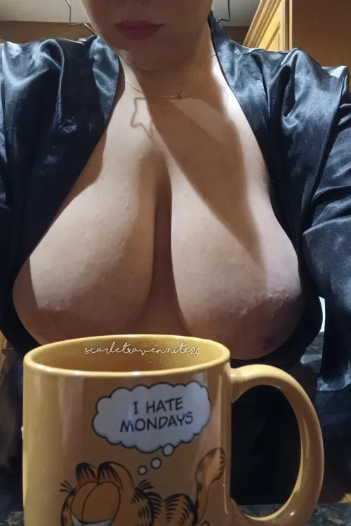 My Motivation Today Is Equivalent To Garfield's 💋