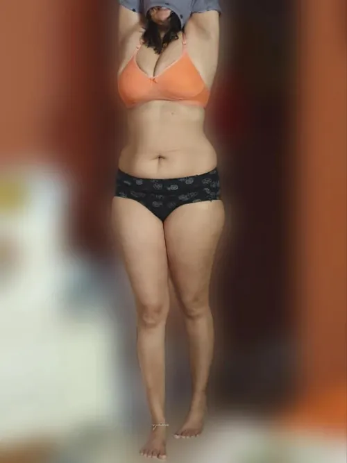 Pov: you walked in while i was changing 🫣