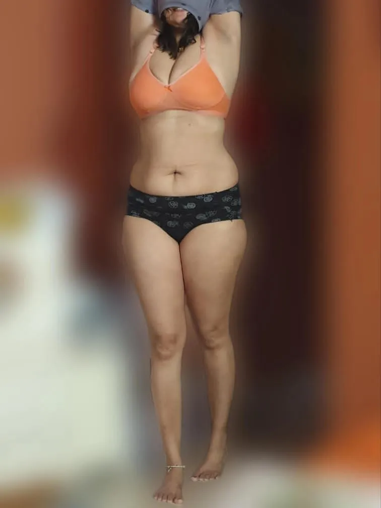 Pov: you walked in while i was changing 🫣