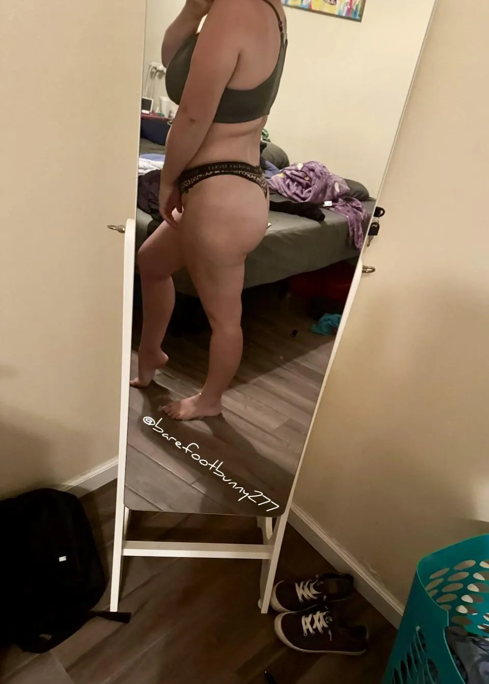 Tell me your age if you’d fuck raw on the first date