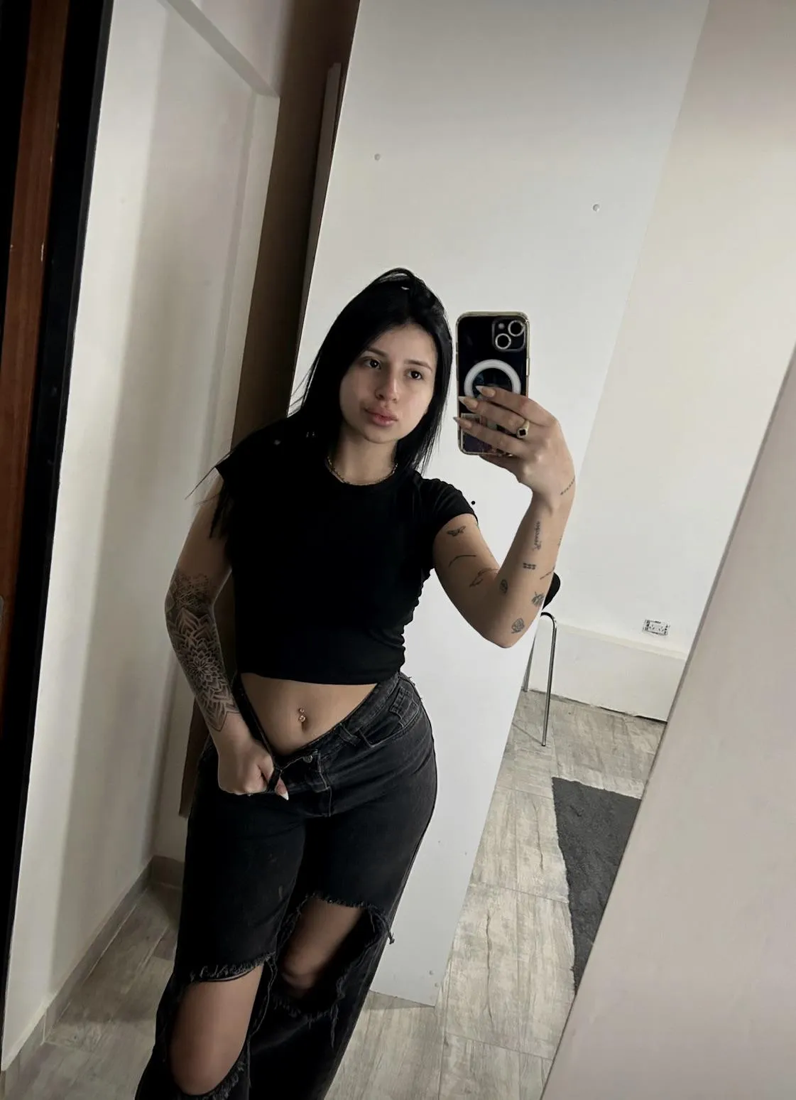 Your college goth girl [f18]