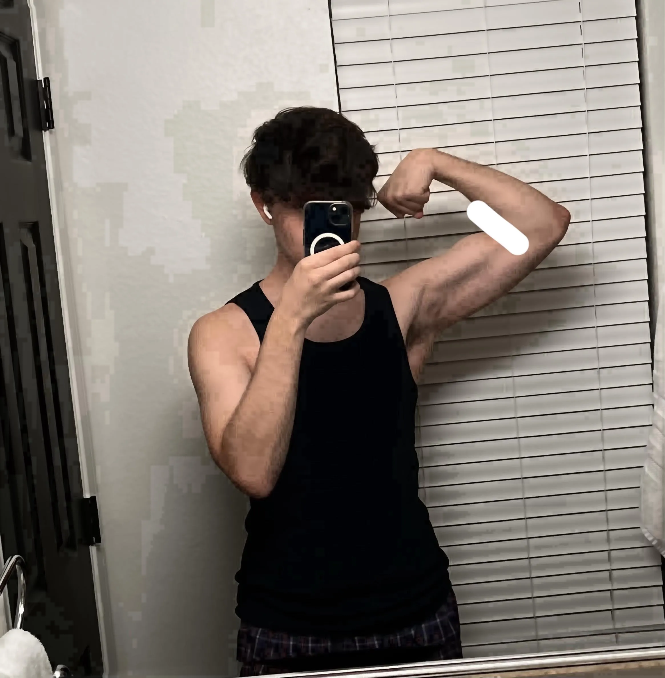 20 [M4F] College cock seeking regular or one-off fun near north dallas. Pics on page.