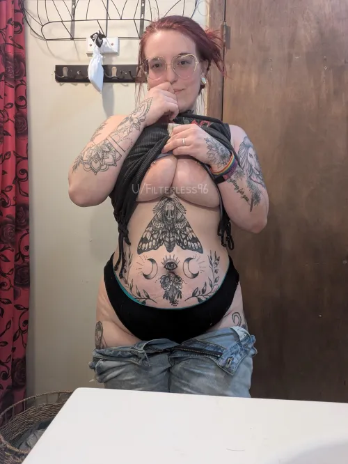 A little tease to start off your week(;