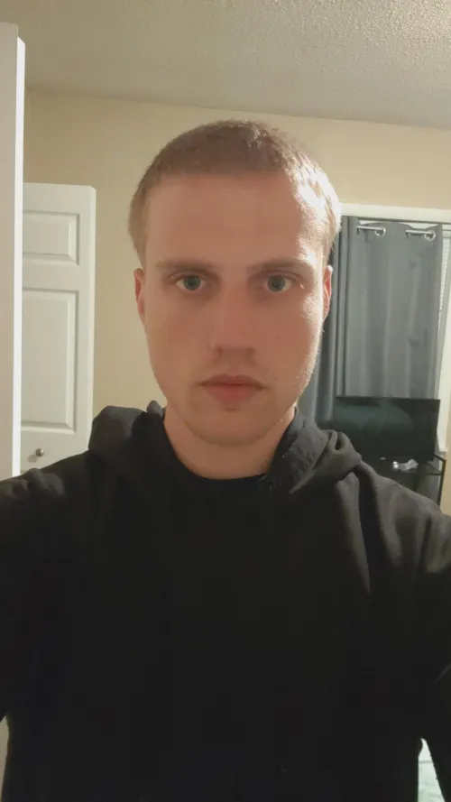 Anyone wanting to chat? Im 23M