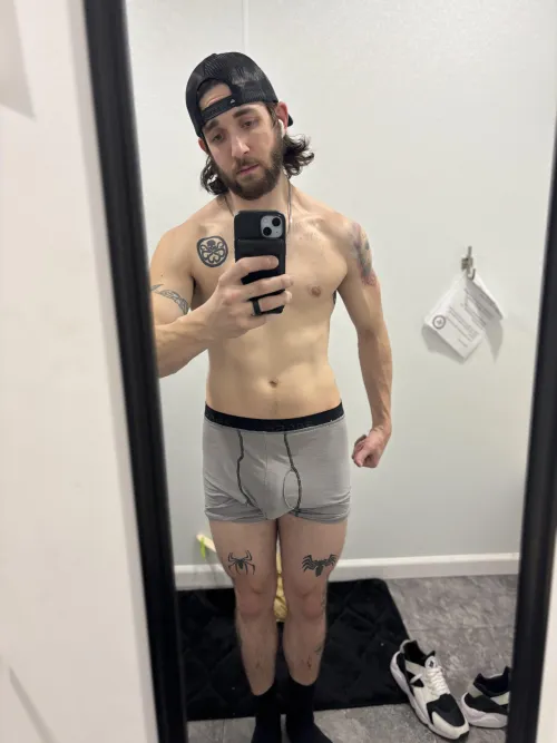 Come to my DMs for custom content