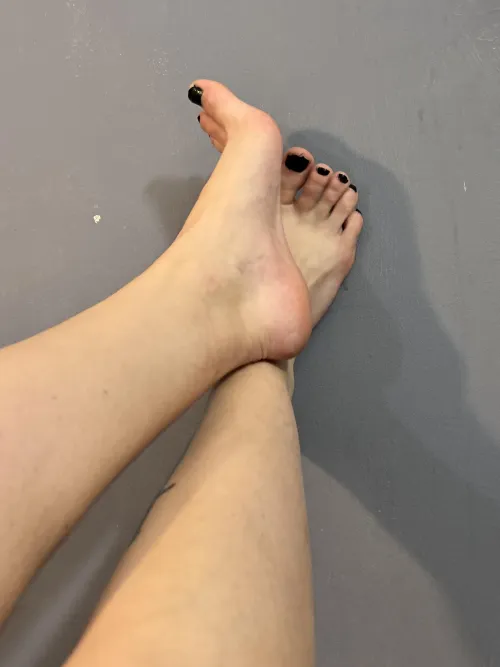 Flaunting my arches