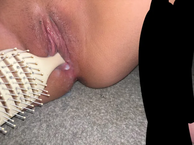 hairbrush does something to me fuck