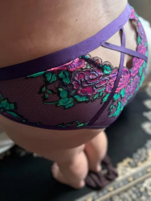 Hand clap for the back