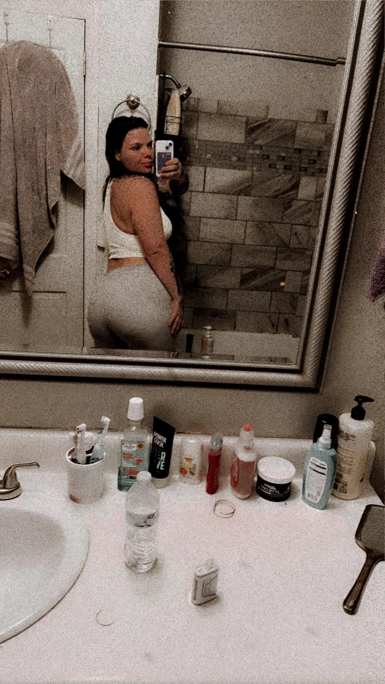 I’m looking for someone to make content with,  info in bio.