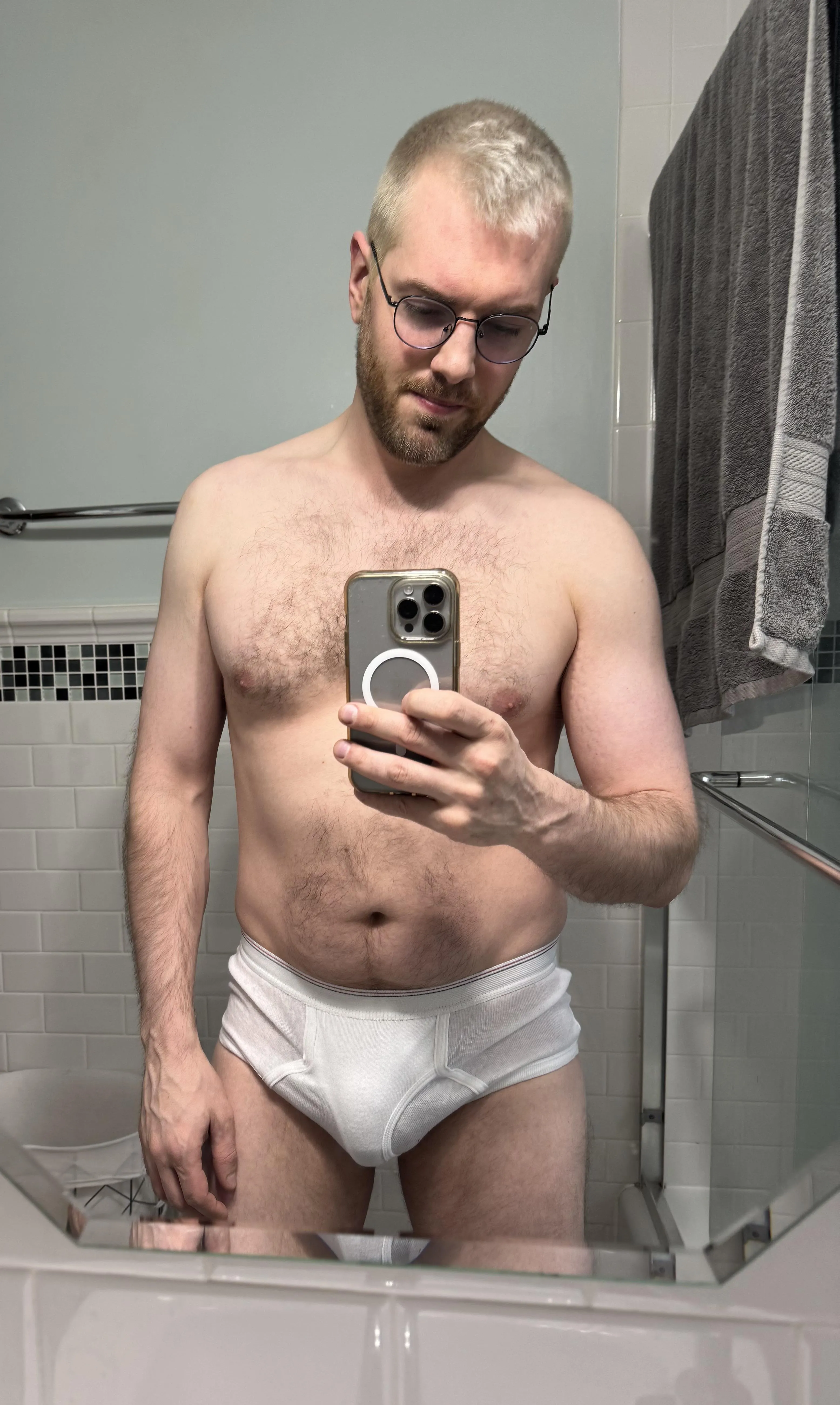 Looking like my dad circa 1995 😛😛