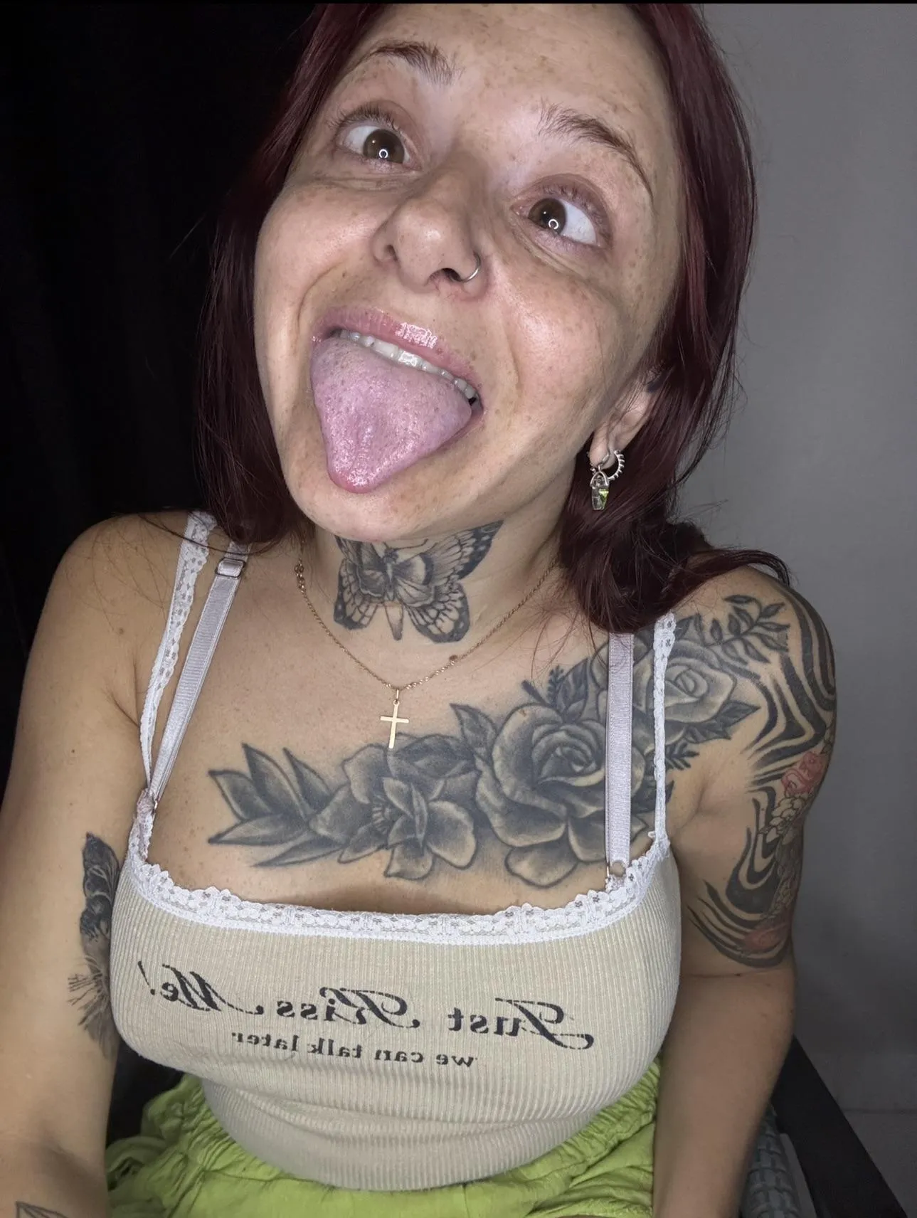 Ready to throw your cum here