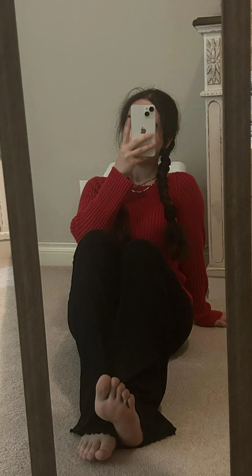 sweaty feet from ice skating… who’s licking🐶