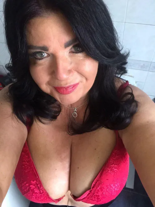 Wish I could stay in bed today 😒