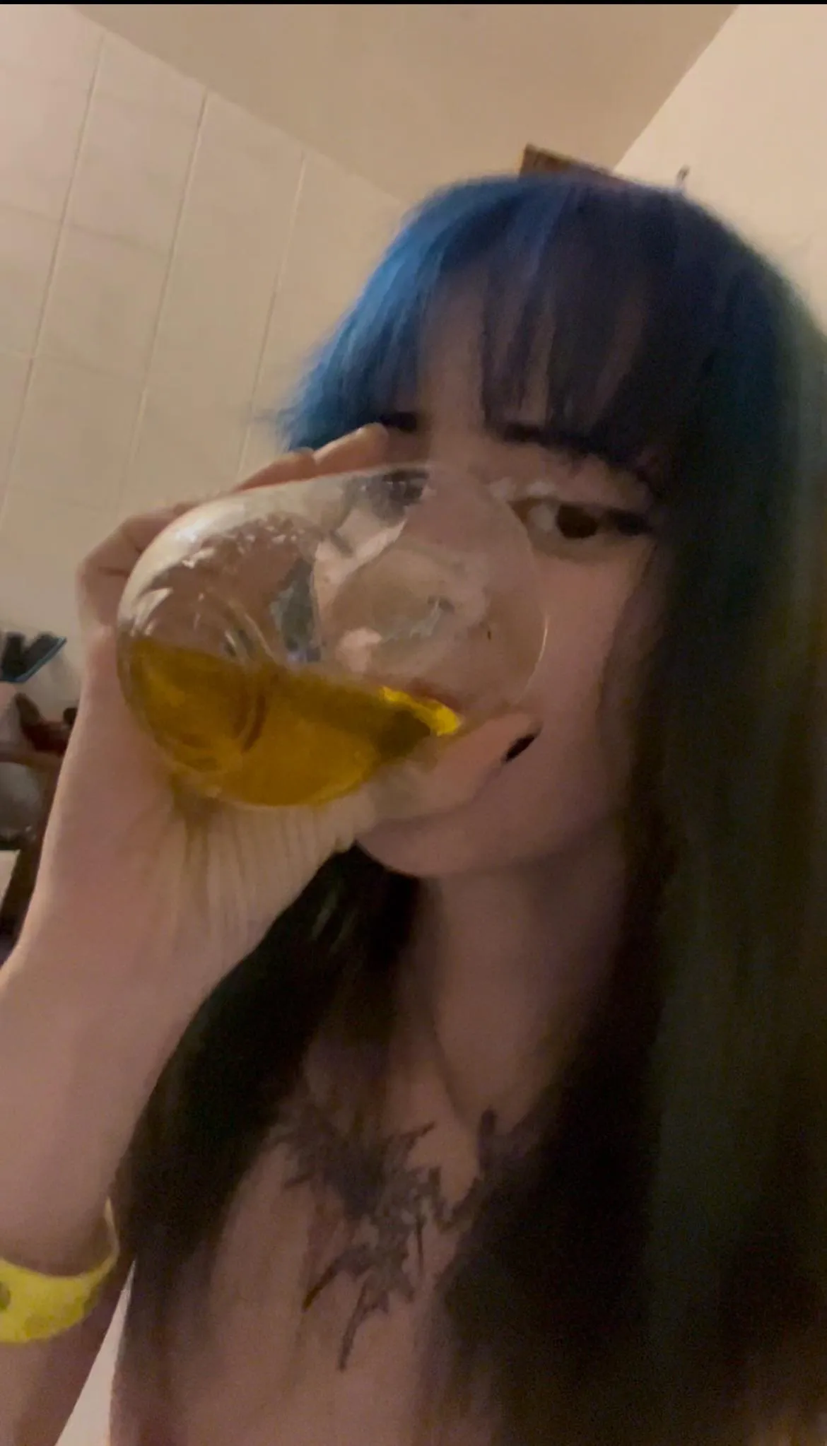 would like to see the full vid huh?:)