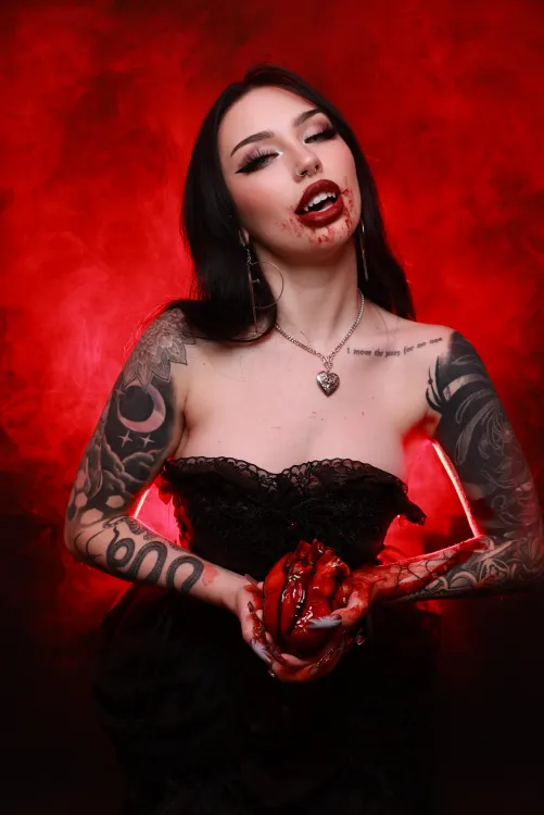 ate my valentine.. oops 🦇