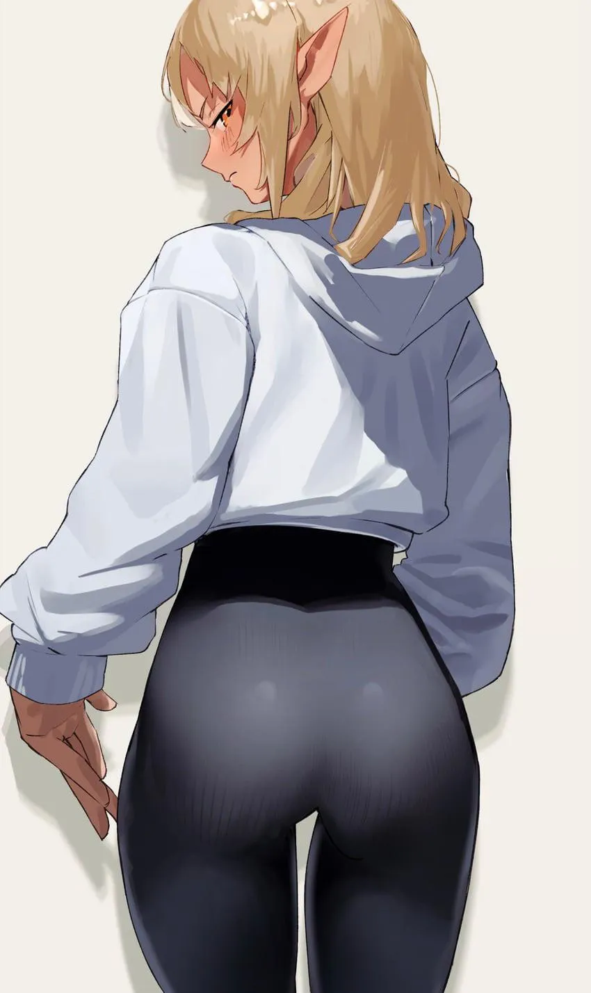 Flare from Behind in Hoodie & Yoga Pants [Hololive]